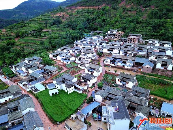石屏縣大橋鄉(xiāng)大平地村（李寧 攝）.jpg