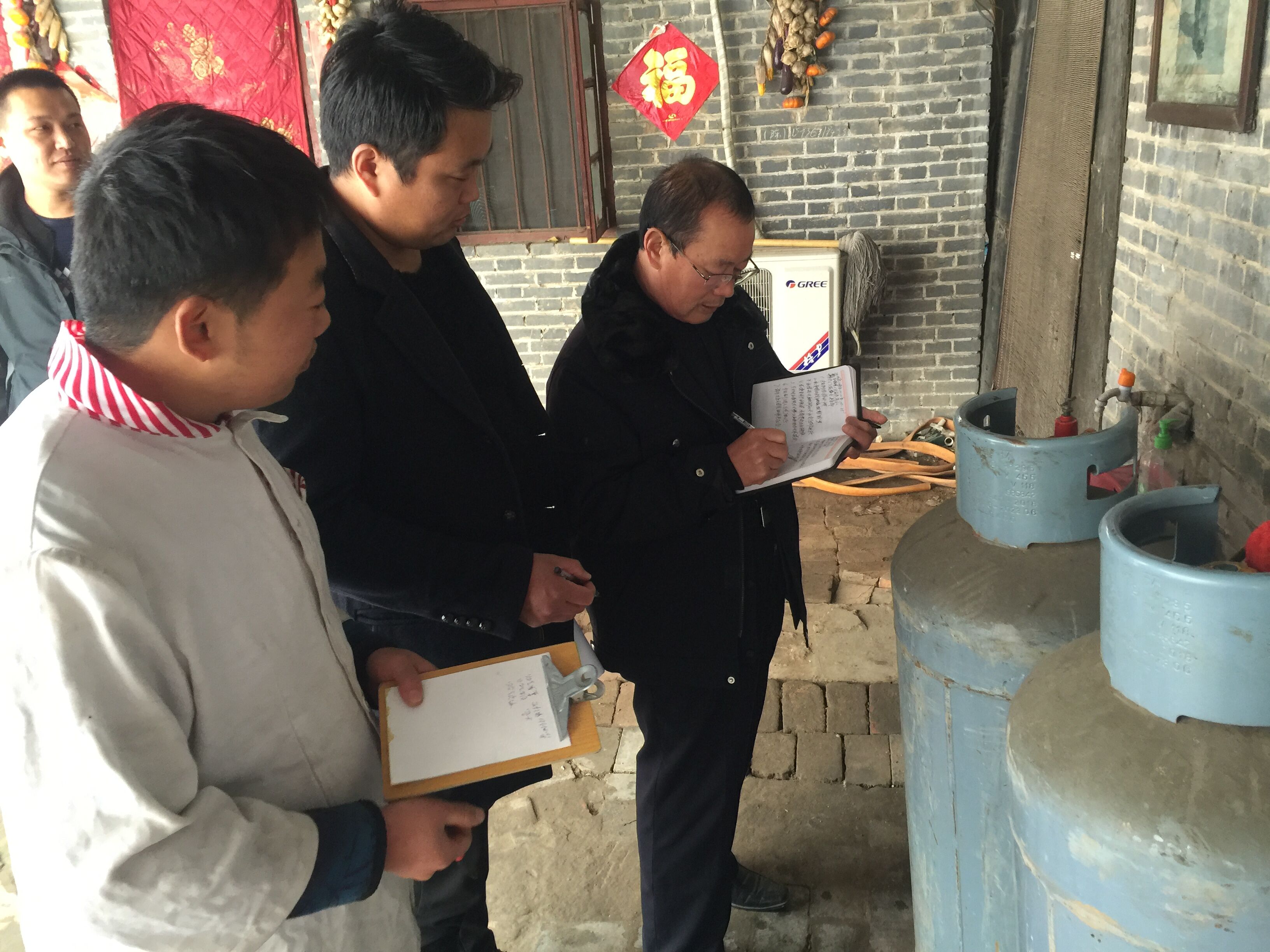 QQ圖片20161207085410.jpg
