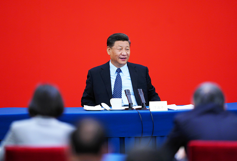 2020年5月23日上午，習近平總書記看望參加全國政協(xié)十三屆三次會議的經濟界委員，并參加聯(lián)組會，聽取意見和建議。