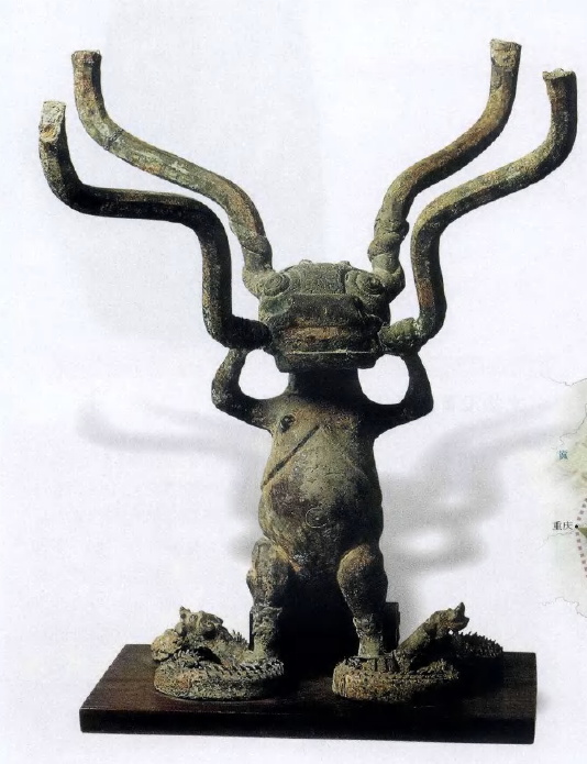 臺(tái)北歷史博物館藏蟠螭紋陪鼎.png
