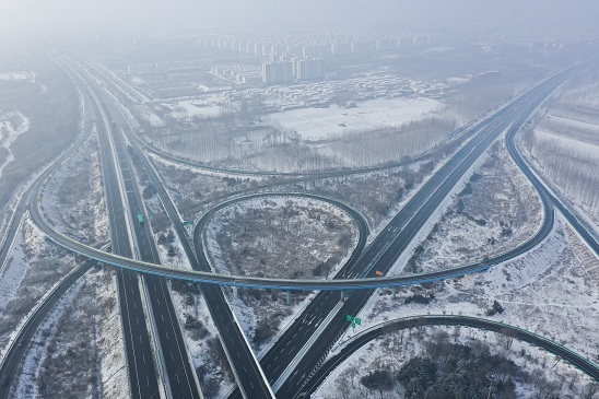 6除雪后高速公路 (2).jpg