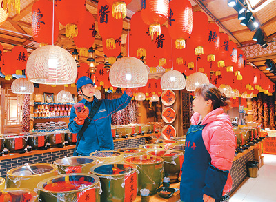 消費(fèi)市場(chǎng)年味濃人氣旺（銳財(cái)經(jīng)）