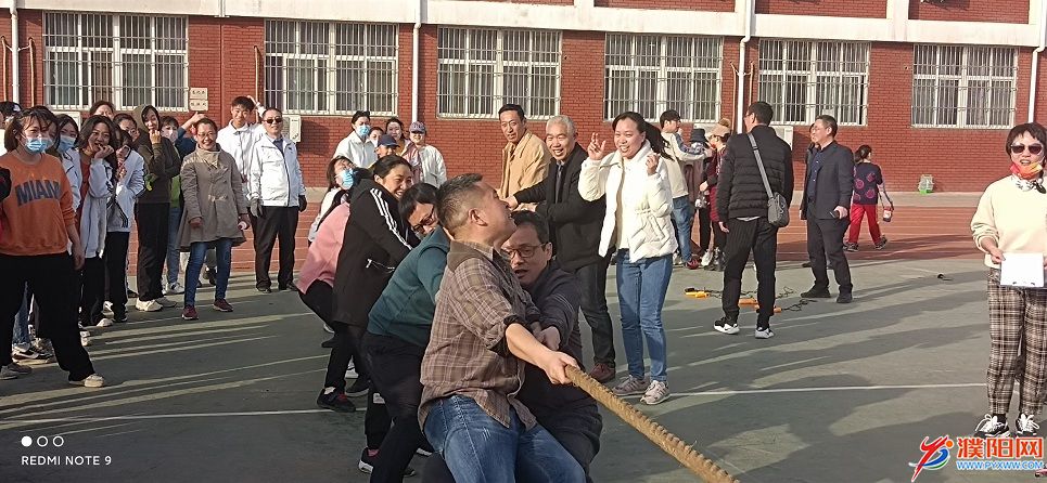 02男職工贊助拔河比賽.jpg